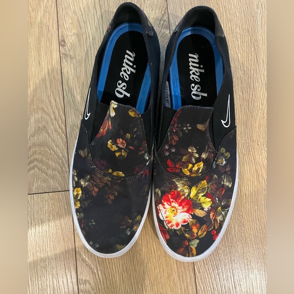 Nike Sportwear slip on shoes - Picture 5 of 5